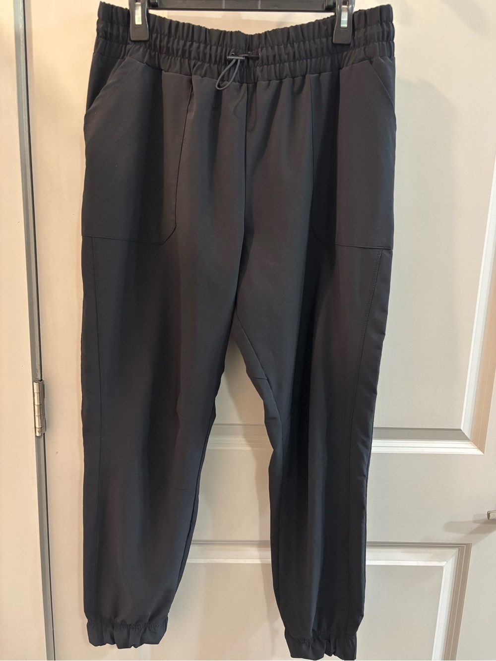All In motion Women’s black active Elastic-Waist Jogger- size L